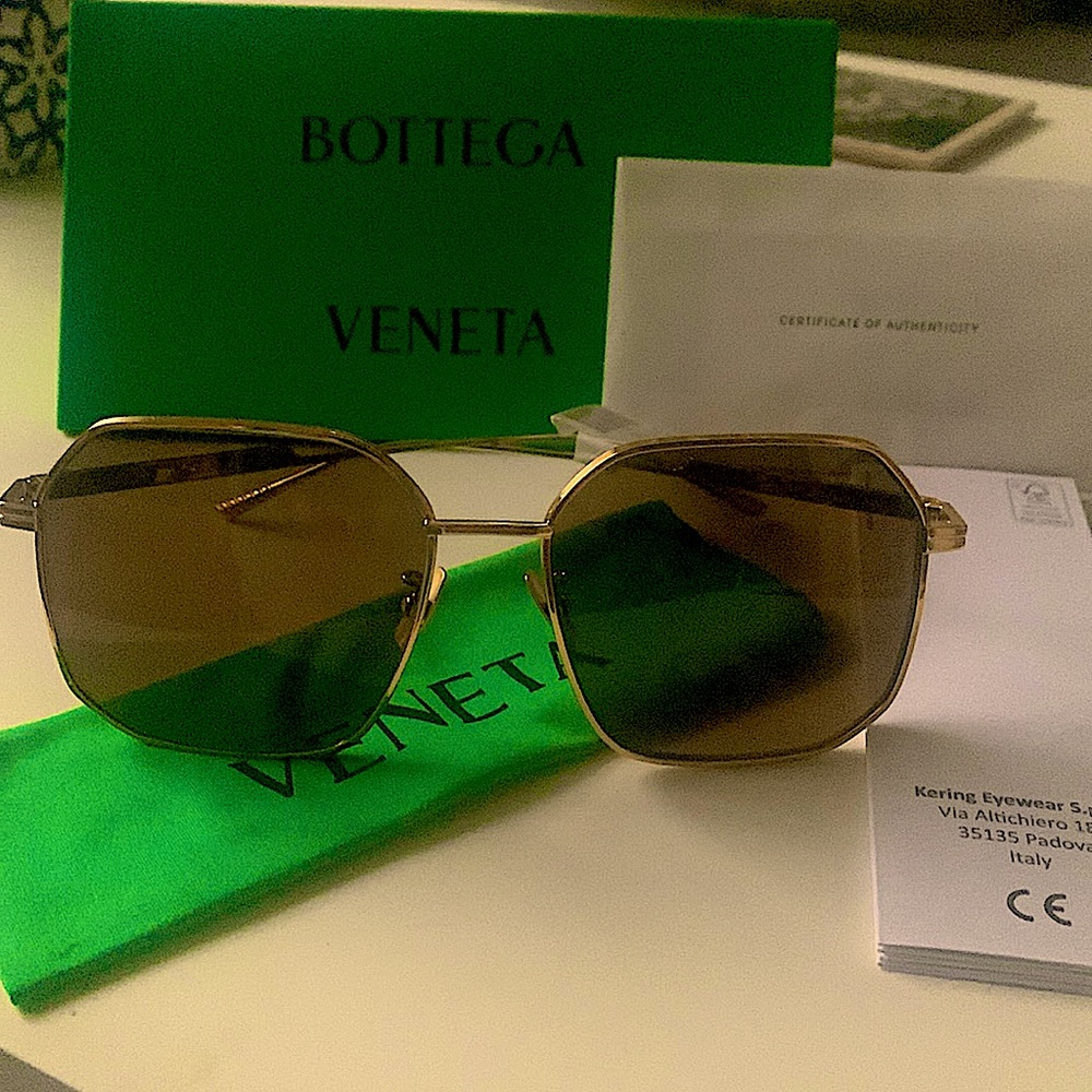 Bottega Veneta Bundle Sunglasses NEW With Tags with, box, brochures etc - Picture 13 of 15